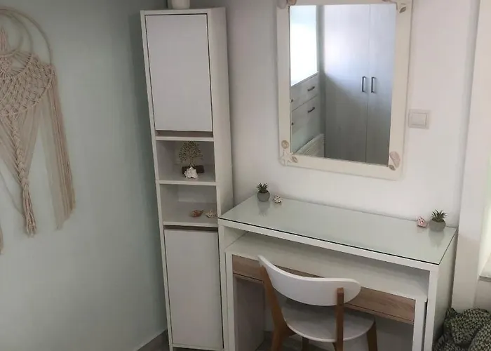 Summer Mood アパート ハニア